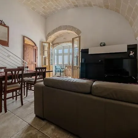 Apartment Seafront In Valletta