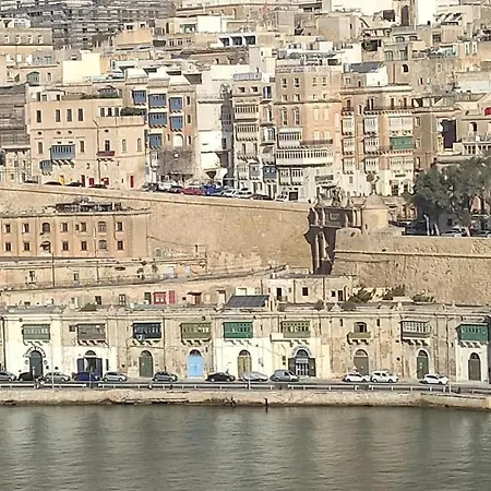 Διαμέρισμα Seafront In *