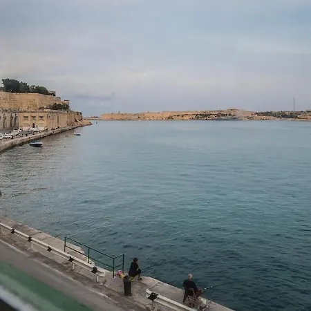 Apartment Seafront In *